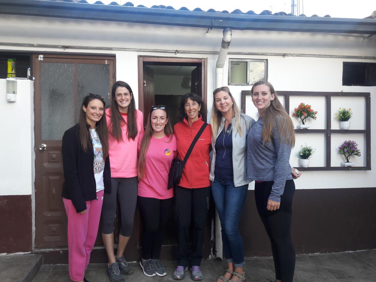 The Backpacker Hostal 이바라 외부 사진